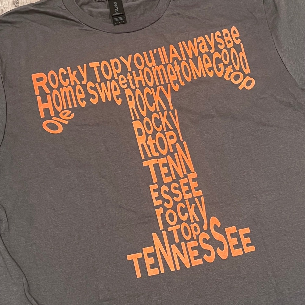 Tennessee Vols Rocky Top NCAA T Shirt Gildan Gray Medium
